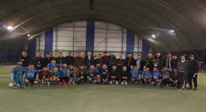  Oltu Yeni Vizyon 2071'den Halısaha Futbol Şöleni